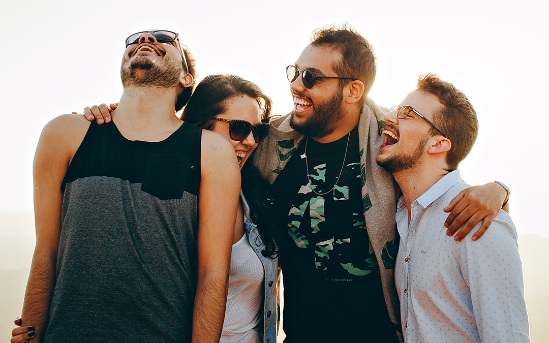 10 Tips to Live Younger Longer, image of young people living young